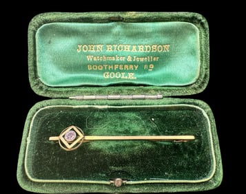 Antique British 1920s Art Deco 9K Gold & Amethyst Bar Brooch