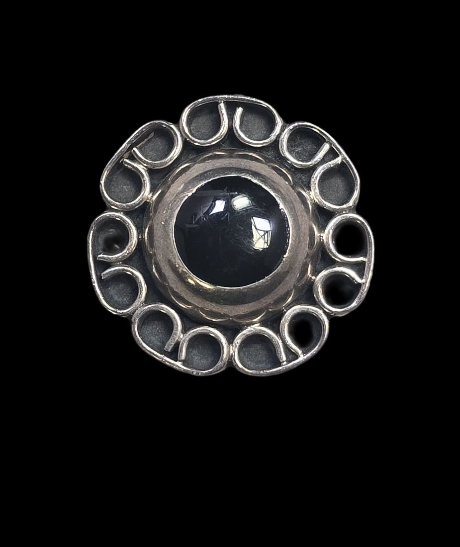 Vintage TAXCO Mexico Sterling Silver & Black Onyx Pill Box: Very good vintage condition with minor patina and wear according to age. Measures approx. 1" high x 1" wide and weighs ca. 16 grams. Marked for Sterling Silver. SHIPPING: We ship in-house and charge a
