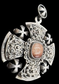 Rare Vintage 980 Filigree Silver & Aventurine Jerusalem Cross Pendant