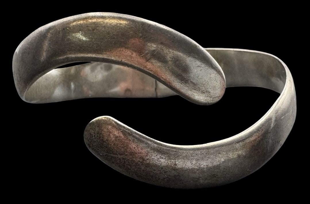 Vintage Taxco Mexico Mid-Century Modern Sterling Silver Hinged Cuff Bracelet (1 of 4)