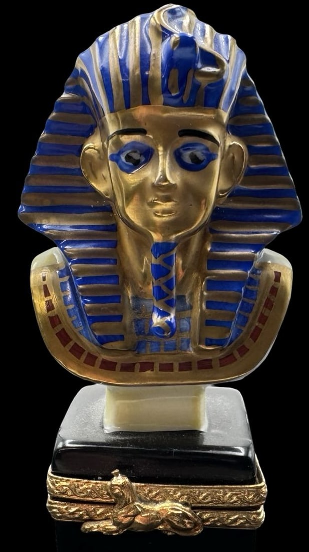 Rare Vintage LIMOGES FRANCE Porcelain Tutankhamun Mask Trinket Box: Very good vintage condition. No chips, cracks, or repairs. Measures approx. 3" high x 1 5/8" wide x 1" deep. Signed LIMOGES FRANCE 443/1000.
