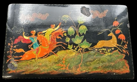 Vintage Russian Handpainted Lacquer Wood Trinket Box