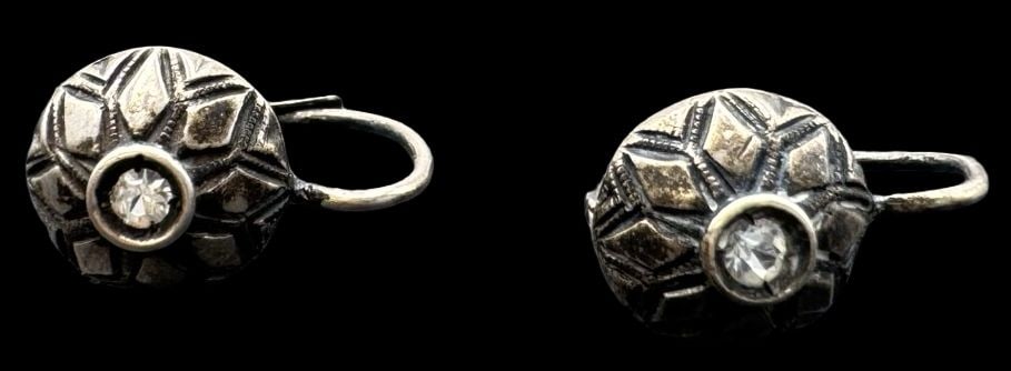 Ornate Vintage Sterling Silver & Clear Gemstone Earrings: Very good vintage condition with minor patina according to age. Each measures approx. 5/8" long and 3/8" wide & they jointly weigh ca. 1.4 grams. Tested for Sterling Silver. SHIPPING: We ship in-house