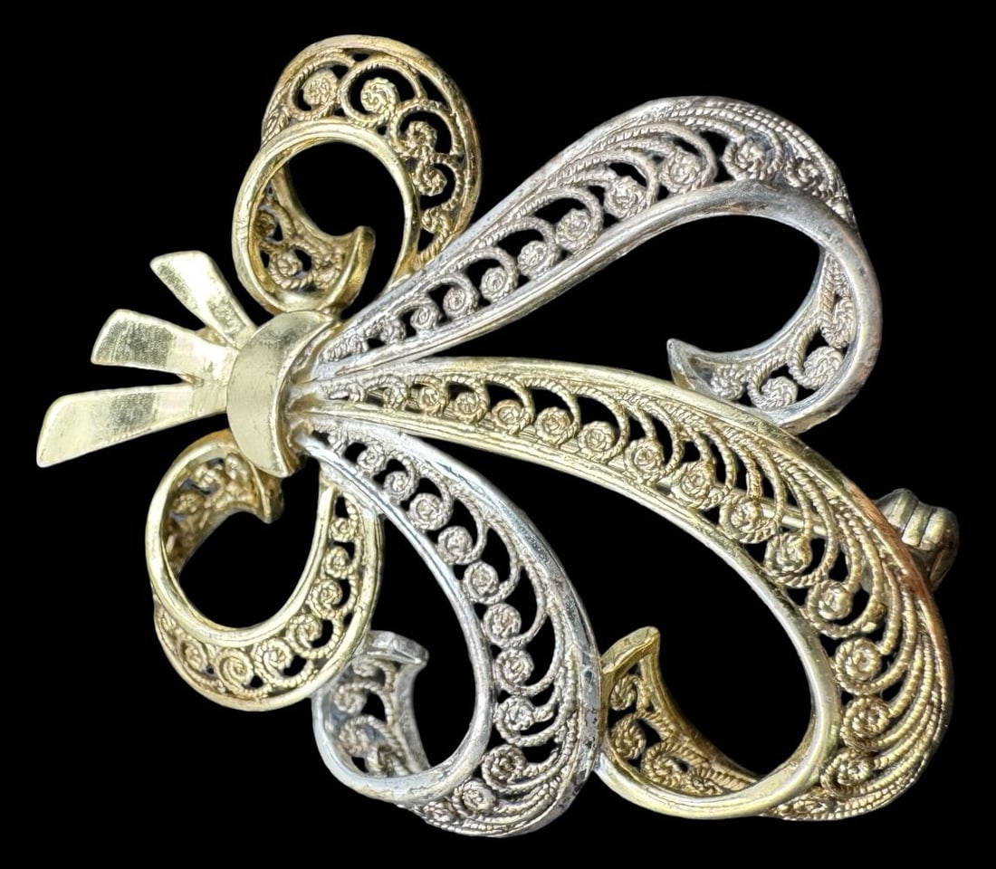 Ornate Vintage European Partially Gilt 800 Silver Filigree Brooch: Very good vintage condition with minor patina according to age. Measures approx. 1 1/2 " long and 1 1/4" wide & weighs ca. 4.4 grams. Marked for 800 Silver. SHIPPING: We ship in-house and charge a fla