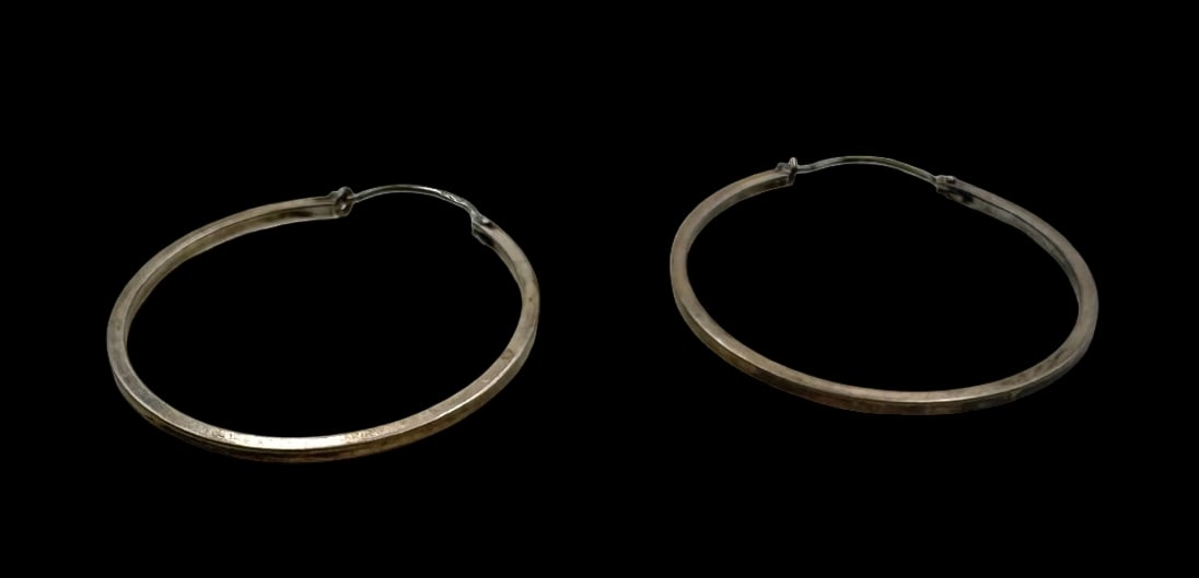 Stylish Vintage Sterling Silver Hoop Earrings: Very good vintage condition with minor patina according to age. Each measures approx. 1 2/8" in diameter and they jointly weigh ca. 3.9 grams. Marked for Sterling Silver. SHIPPING: We ship in-house an