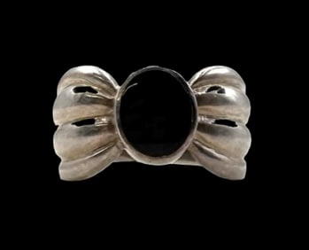 Unusual Vintage Mid-Century Modern Sterling Silver & Onyx Ring