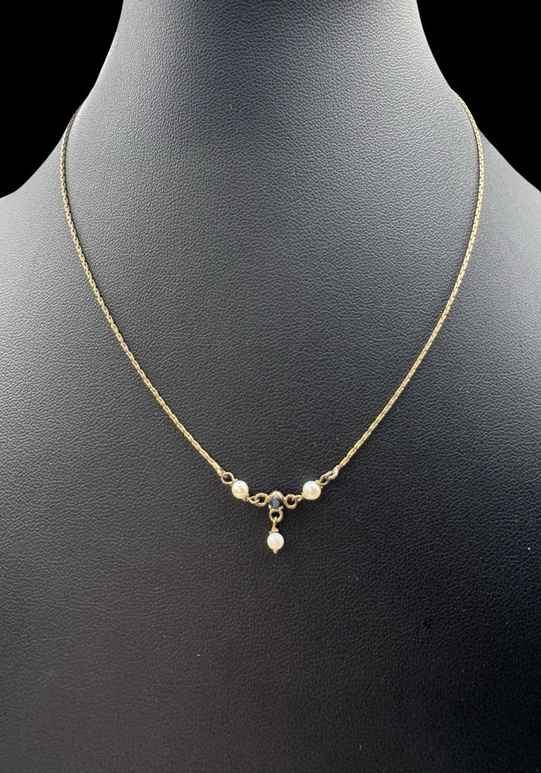 Vintage Gilt Sterling Silver Necklace /w Black Gemstone & Pearl Pendant: Very good vintage condition with minor patina according to age. Pendant measures approx. 7/8" long and 1/4"wide; necklace is approx. 15" long & total weight is ca. 2.3 grams. Marked for Sterling Silve