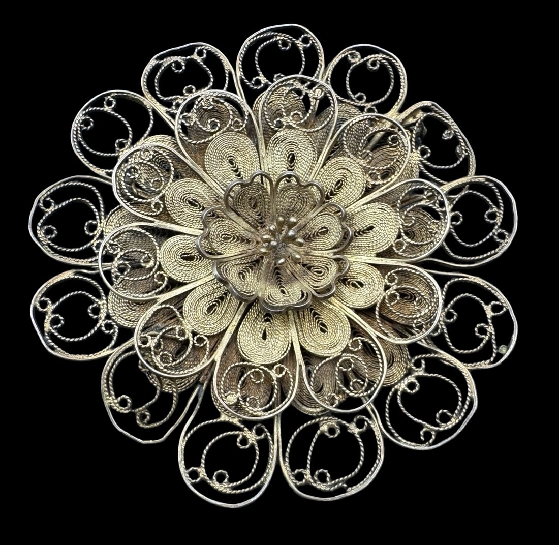 Large Ornate Vintage Gilt Sterling Silver Flower Filigree Flower Brooch (1 of 2)