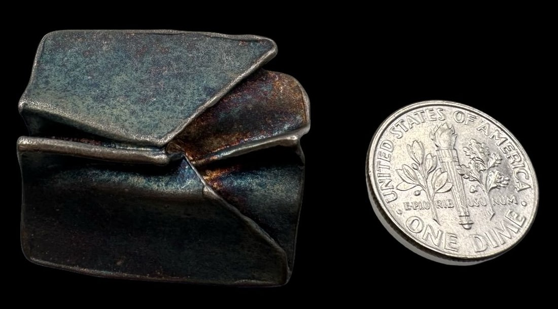 Vintage Mid-Century Modern Sterling Silver Brooch Pin: Very good vintage condition with minor patina according to age. Measures approx. 1" long and 1" wide and weighs ca. 8.8 grams. Unidentified Desinger . Marked for Sterling Silver SHIPPING: We ship in-h