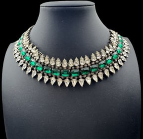 Costume Jewelry Choker /w Green & Clear Rhinestones