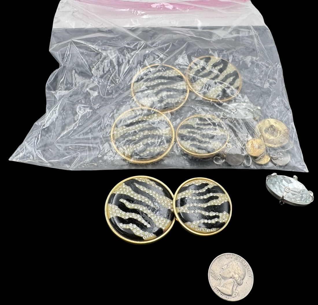 Jewelry Making Lot: Black & Clear Rhinestone Buttons: Very good condition with minor patina according to age. The largest piece measures approx. 5/8" in diameter. SHIPPING: We ship in-house and charge a flat fee of $12 for any order of 5 small items (rin