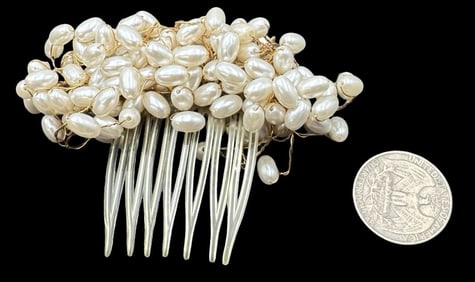 Vintage Bridal / Wedding Hair Pine Accessory /w White Pearls