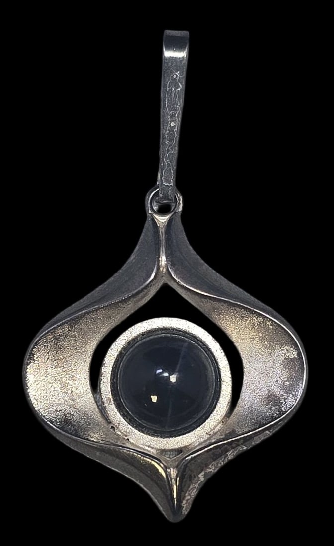 Vintage Mid-Century Modern European 835 Silver & Lapis Lazuli Pendant: Very good vintage condition with minor patina and wear according to age. Measures approx. 1" high and weighs ca. 6 grams. Marked. SHIPPING: We ship in-house and charge a flat fee of $12 for any order