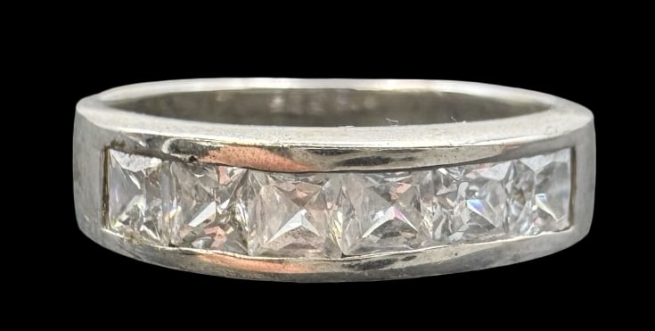 Beautiful Vintage Sterling Silver & Clear Gemstone Ring: Very good Vintage condition with minor patina according to age. Weighs ca. 3.8 grams. The ring is a size 7. Marked for Sterling Silver. SHIPPING: We ship in-house and charge a flat fee of $12 for any 