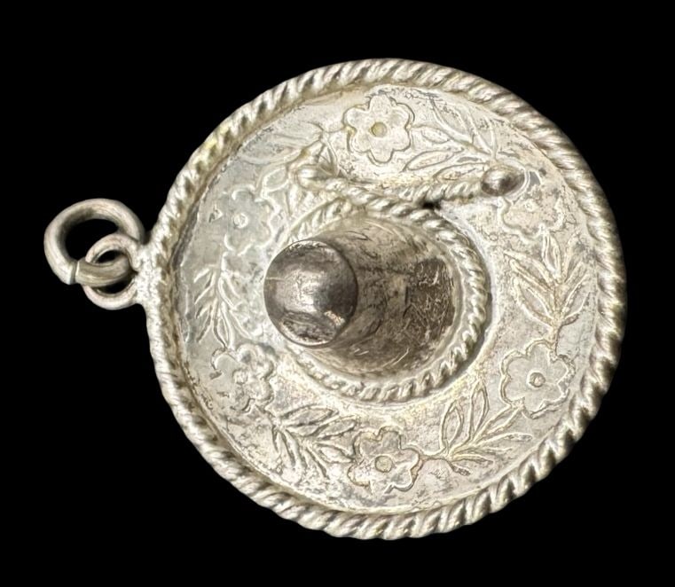 Charming Vintage Mid-Century Mexican Sterling Silver Sombrero Pendant: Very good vintage condition with minor patina according to age. Measures approx. 1" long x 7/8" wide and weighs ca. 3.5 grams. Marked for Sterling Silver, SHIPPING: We ship in-house and charge a flat 