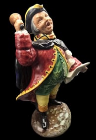 Vintage ROYAL DOULTON "Town Crier" Porcelain Figurine