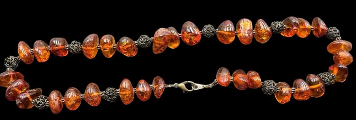 Stylish Vintage Amber & Silver Bead Necklace
