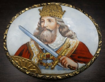 Very Rare & Large Vintage LIMOGES Porcelain King Brooch