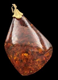 Vintage AD Gilt Sterling Silver Baltic Amber Pendant