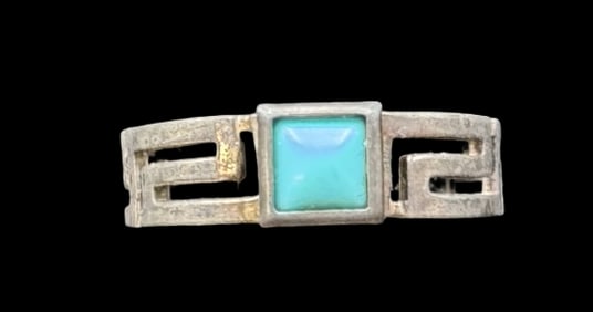 Vintage Sterling Silver Greek Scroll Design Ring /w Turquoise