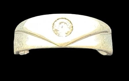Vintage Sterling Silver & Clear Gemstone Ring: Very good vintage condition with minor patina according to age. Measures approx. 1/4" wide and weighs ca. 5.8 grams. The ring is a size 9 3/4. Marked for Sterling Silver.