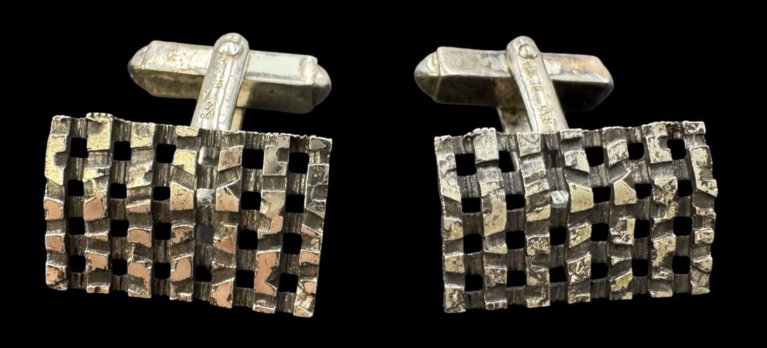 Vintage Mid-Century Modern Brutalist European 835 Silver Cufflinks: Very good vintage condition with minor patina according to age. Each measures approx. 7/8" long x 1/2" wide and they jointly weigh ca. 8.9 grams. Marked for 835 Silver.