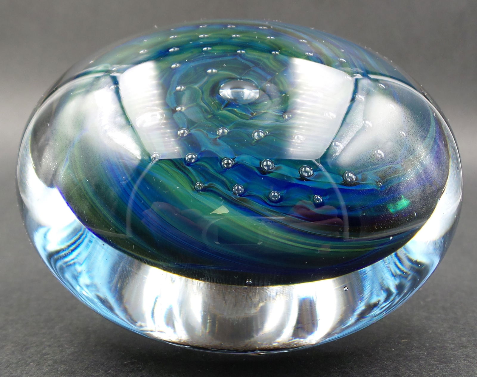 Rare Vintage 1981 ROBERT BURCH Art Glass Swirl Paperweight (1 of 7)