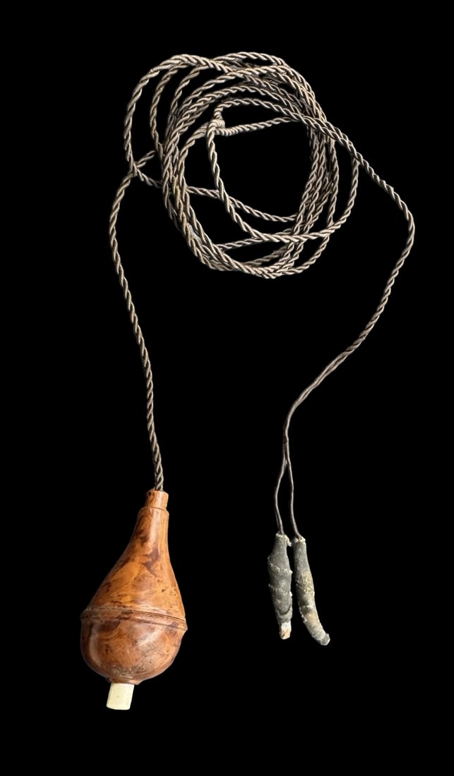 Antique ca. 1900 British Wood Butler Call Bell Push /w Original Cable (1 of 3)