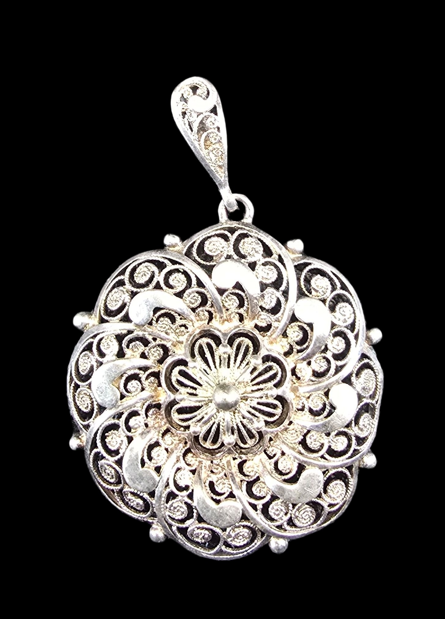 Ornate Vintage Handmade European 800 Silver Designer Filigree Pendant: Very good vintage condition with minor patina according to age. Measures approx. 2" long x 1" wide and weighs ca. 4.5 grams. Signed and marked for 800 (80%) silver. SHIPPING: We ship in-house and char