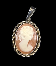 Vintage Sterling Silver & Portrait Cameo Pendant Charm