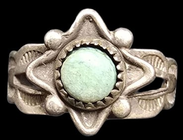 Vintage Mid-Century 1960s Native American BELL TRADING POST Sterling Silver & Gemstone Ring