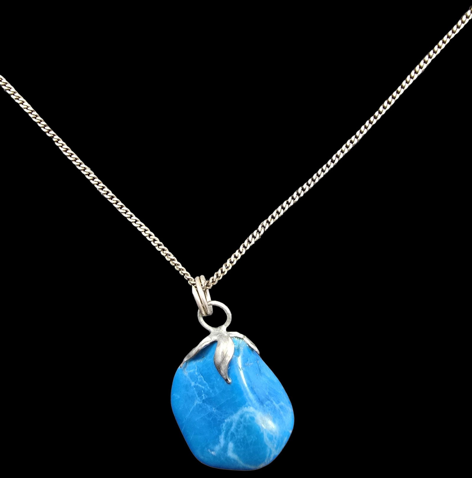 Stylish Vintage Sterling Silver & Blue Gemstone Ring (1 of 5)