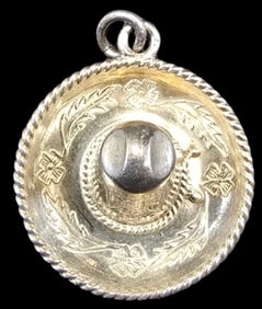 Round mexican silver pendant