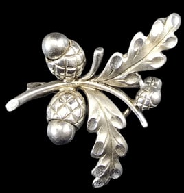 Vintage European Sterling Silver Oak Leaf Design Brooch