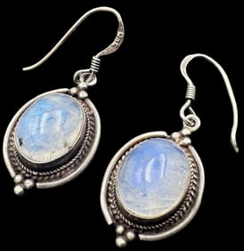 Beautiful Vintage Sterling Silver & Moonstone Earrings