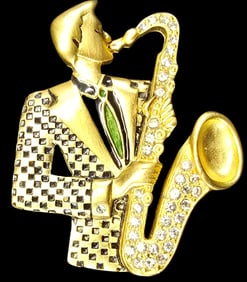 Unusual Vintage BOB MACKIE Gold-Tone Metal Costume Jewelry Saxophone Player Jazz Brooch