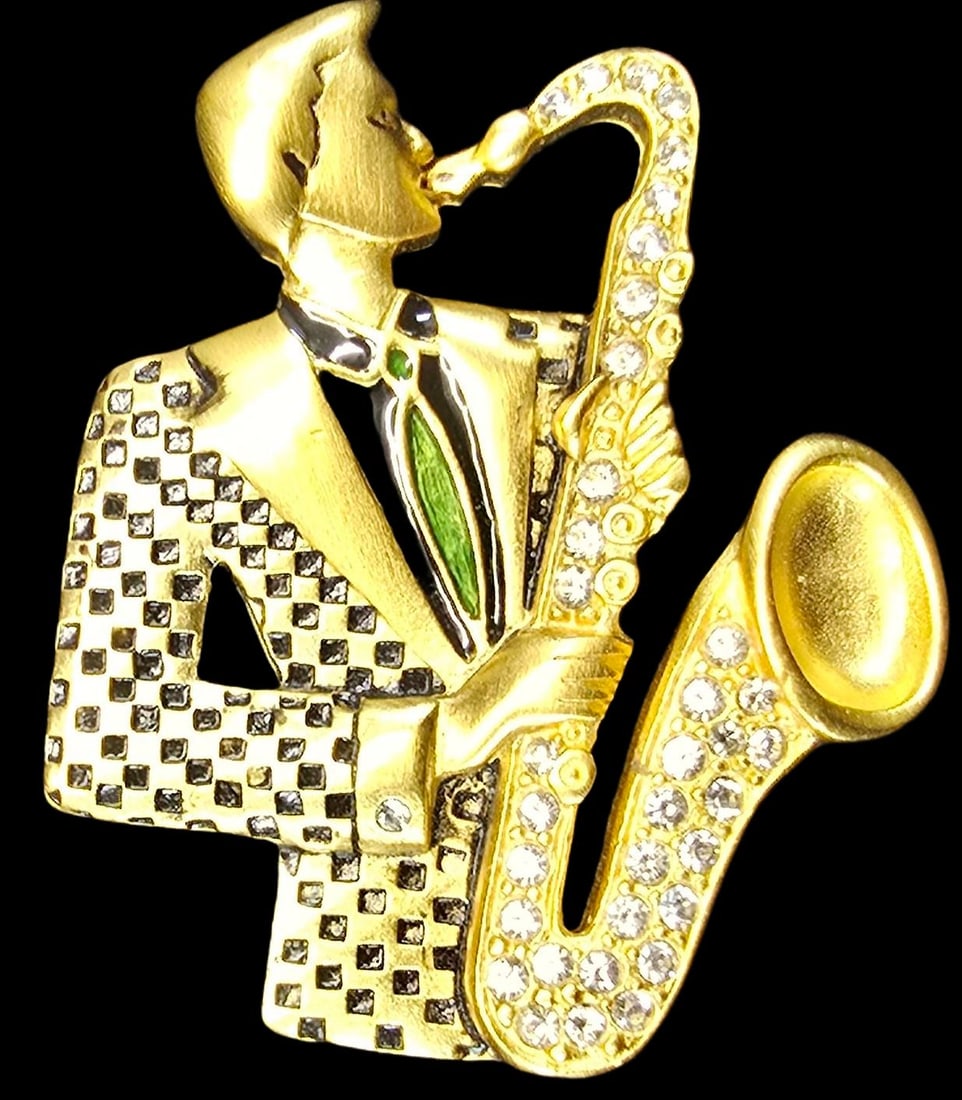 Unusual Vintage BOB MACKIE Gold-Tone Metal Costume Jewelry Saxophone Player Jazz Brooch (1 of 3)