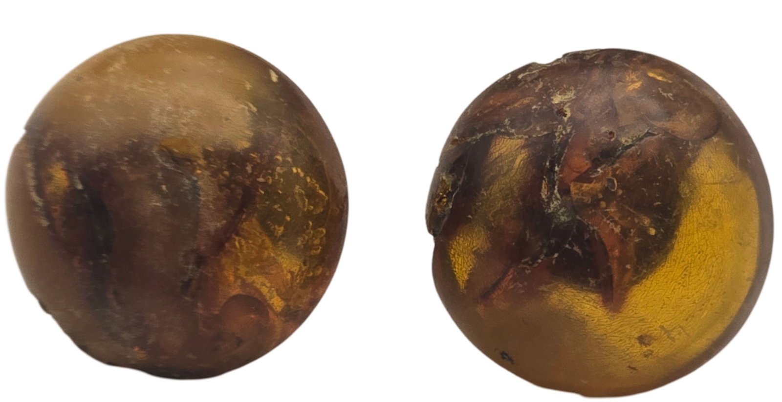 Pair of Vintage European 800 Silver & Baltic Amber Earrings: Each measures approx. 1/2" in diameter and weighs ca. 2.4 grams. Good vintage condition with minor wear and patina according to age, some chipping. Tested for a minimum of 800 (80%) Silver. SHIPPING: