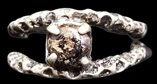 Unuusal Vintage Mid-Century Modern Brutalist Sterling Silver & Gemstone Ring