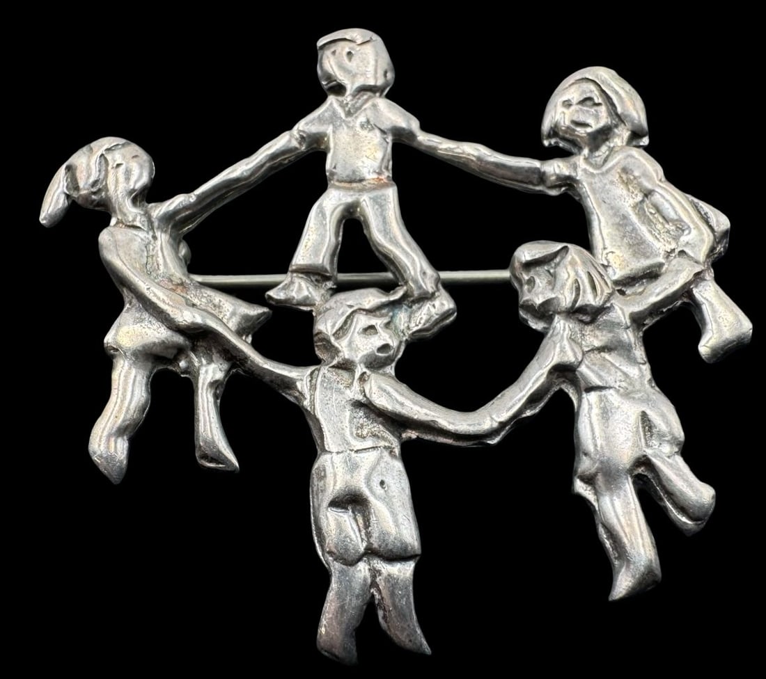Vintage Sterling Silver "Children's Ring Around the Rosy" Pin Brooch (1 of 3)