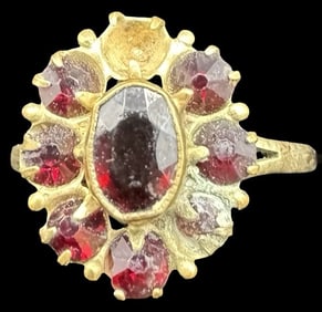 Gorgeous Vintage Sterling Silver & Red Gemstone Cluster Ring