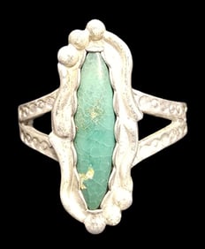 Vintage Mid-Century Native American Sterling Silver & Gemstone Ring
