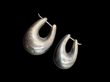 Stylish Vintage Sterling Silver Earrings