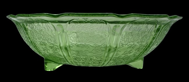 Vintage Uranium / Vaseline Glass Bowl