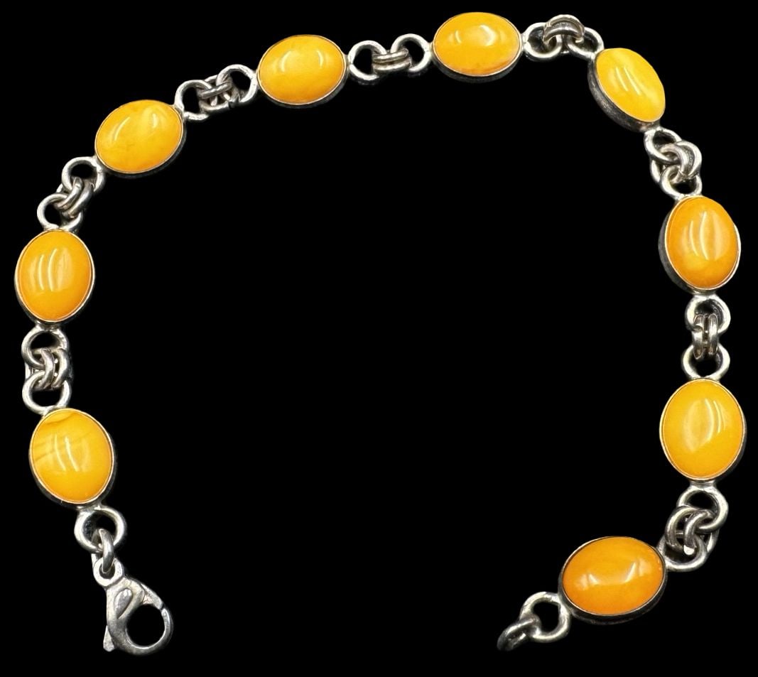 Beautiful Vintage Sterling Silver & Butterscotch Amber Bracelet (1 of 3)
