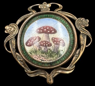 Beautiful Ornate Vintage European Gilt 800 Silver Pin /w Enamel Mushroom Picture
