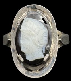 Beautiful Vintage Sterling Silver & Portrait Cameo Ring