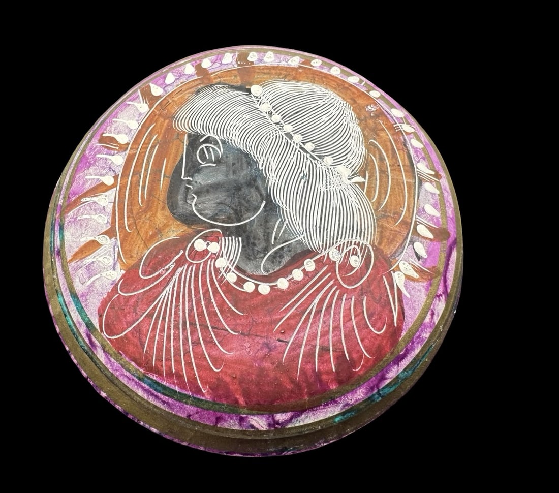 Vintage Handmade Replica of an Antique Greek Pottery Lidded Trinket Box: Very good antique condition. No chips, or repairs. Measures approx. 3 1/2" in diameter x 1 1/2 high.