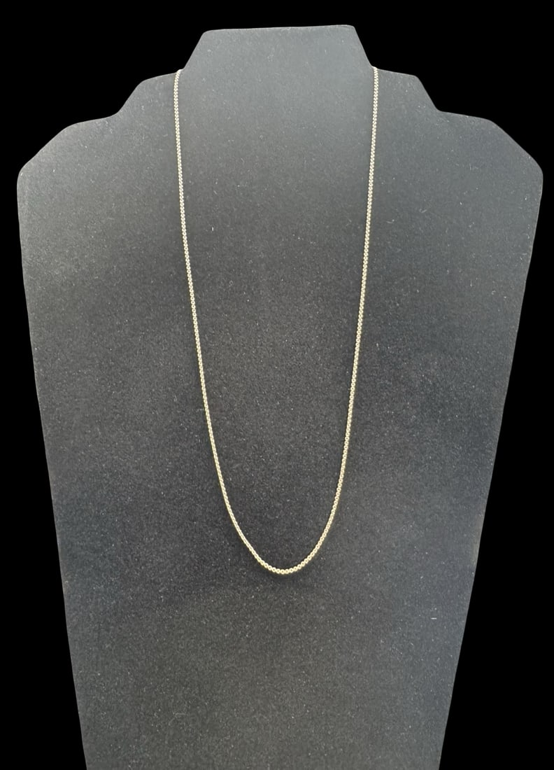 Vintage European 835 Silver Chain Necklace: Very good vintage condition with minor patina according to age. Measures approx. 20" long x 1/4" wide and weighs ca. 1.8 grams. Marked for 835 Silver.