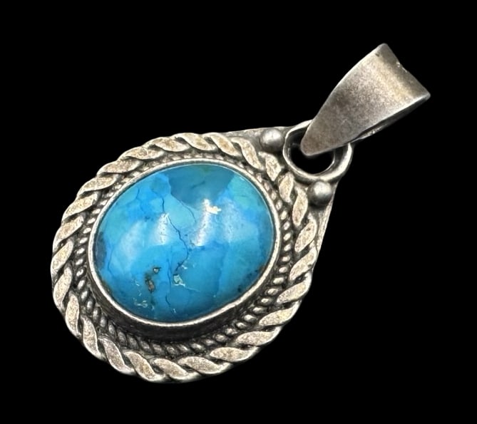 Beautiful Vintage Sterling Silver & Blue Gemstone Pendant (1 of 4)